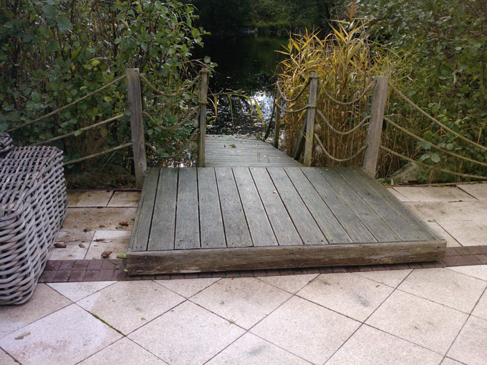 Bischoff Raumausstattung Sanierung von Terrassen aus Holz und Stein an